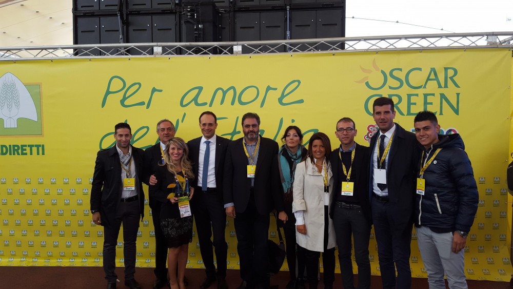 Lucia Marascio MUSCOLO DI GRANO prima donna a sinistra VINCITRICE DLL'OSCAR WE-GREEN A EXPO MILANO 2015