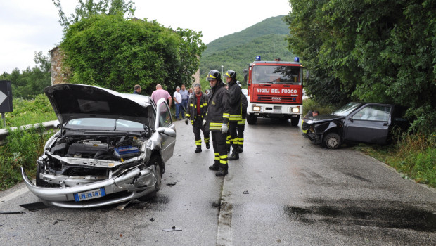Due castellani coinvolti in un incidente stradale a Montaquila: ricoverati in ospedale