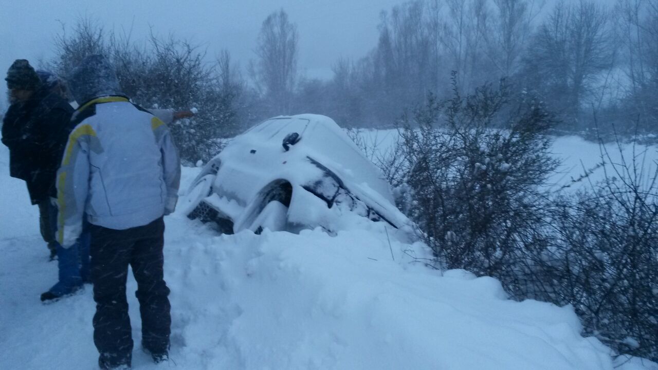 Emergenza neve Alto Sangro - Vigili del Fuoco in azione tra ss 17 e sp 84