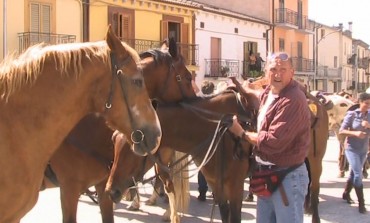 Ateleta, invasione di cavalieri per il trekking 'Valle del Sole'