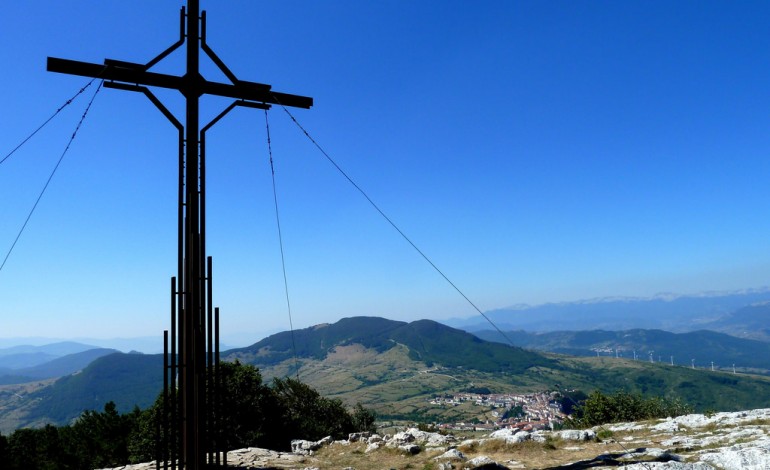 Capracotta, ex forestali puliscono monte Campo