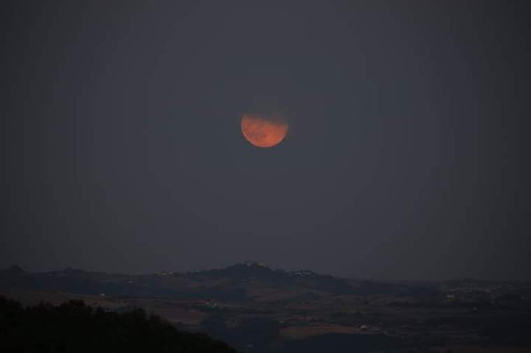 Eclissi lunare luglio 2019