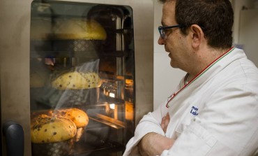 Germano Labbate protagonista a Rimini dello show-cooking con il 'panettone alla mela zitella'