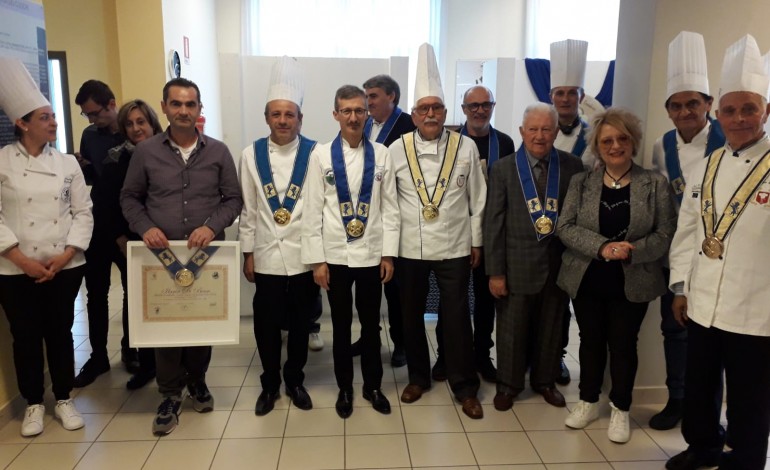 Villa Santa Maria, compiono 11 anni i "custodi della tradizione": ieri la consegna dei collari