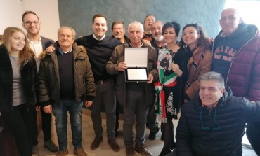 Scontrone e Villa festeggiano il pensionamento della guardia comunale Fabio Matta