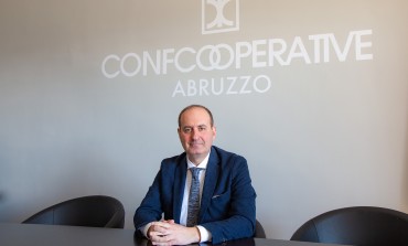 Un abruzzese su tre vive con meno di 800 euro al mese,  due terzi della popolazione sotto il reddito medio