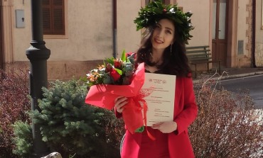 Confetti rossi, Alexa Mannella si laurea in chimica e tecnologie farmaceutiche