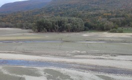 Lago di Barrea, ambientalisti e amministratori sonnecchiano. Campana denuncia:" La politica fa finta di non vedere"