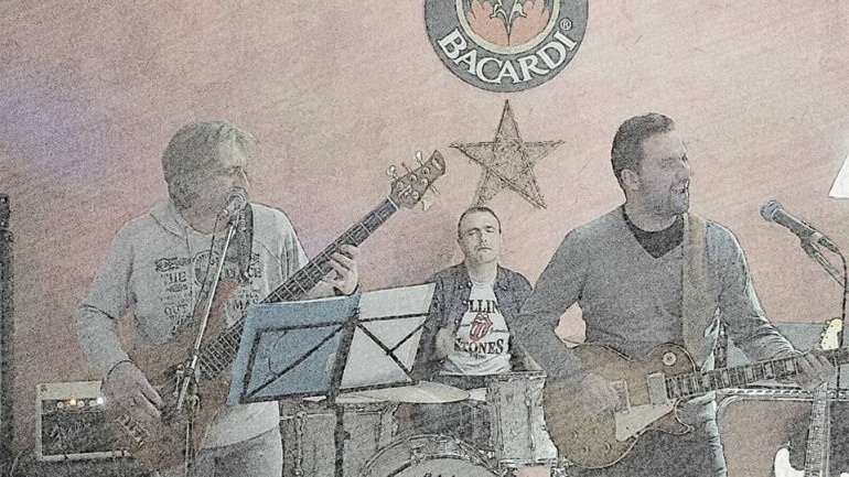 Rock e dintorni con i ‘White Stones’ al Pit Stop Café di Castel di Sangro