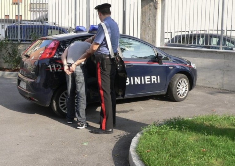Sulmona: associato per mafia evade dagli arresti domiciliari, arrestato dai Carabinieri