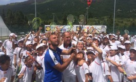 Tennis - Visita di Corrado Barazzutti al centro F.I.T. di Castel di Sangro