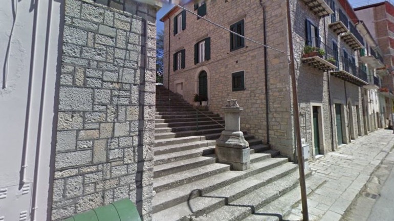Agnone intitola una scalinata al carabiniere Totaro: morì martire delle Foibe nel 1945