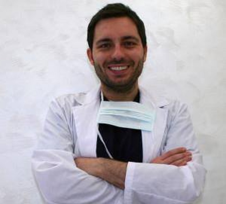 Il dentista consiglia:  Ecco come avere denti fissi e costi agevolati