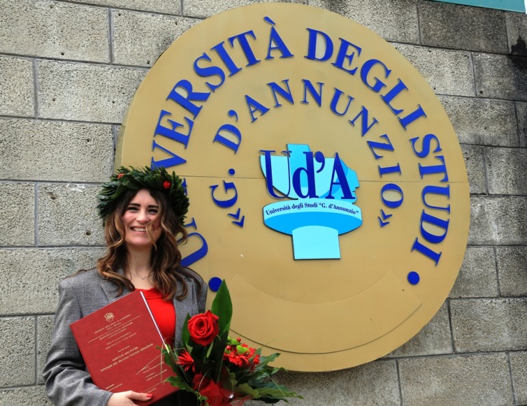 110 e lode per Francesca Labanca, laureata in lingue e letterature culture moderne