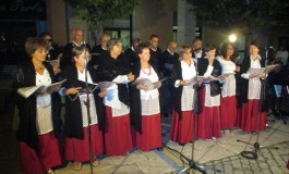 La corale "Lorenzo Mannarelli" e gli gnocchi della "Clessidra" conquistano Castel di Sangro