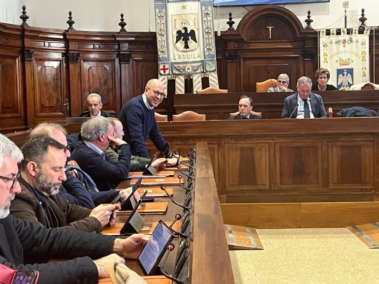 Provincia dell’Aquila: Nominate le Commissioni Consiliari e Stanziati un Milione di Euro per la Sistemazione dei Fiumi