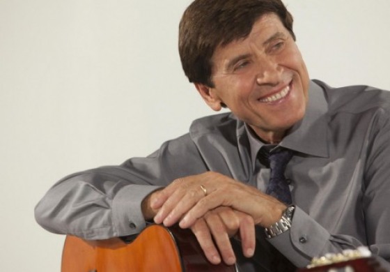 Musica, Gianni Morandi è arrivato a Roccaraso: il 7 maggio concerto al "Bolino"