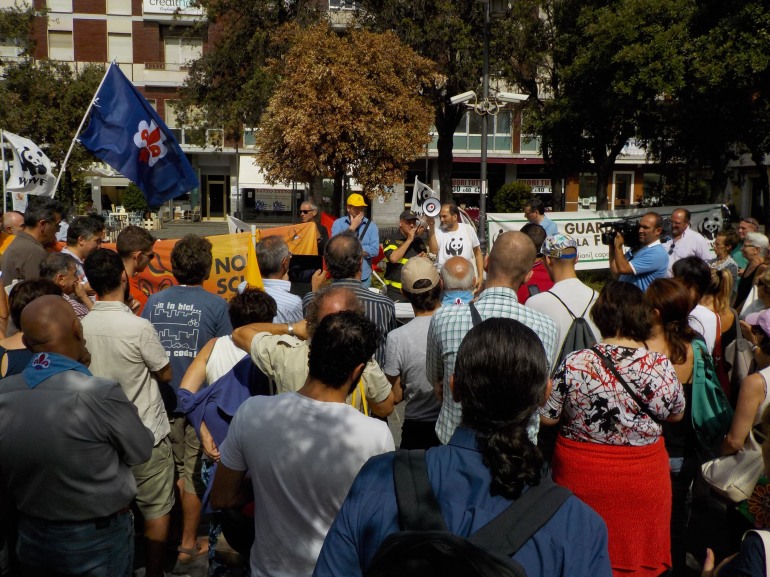 Abruzzo – Pescara, sit-in contro gli incendi