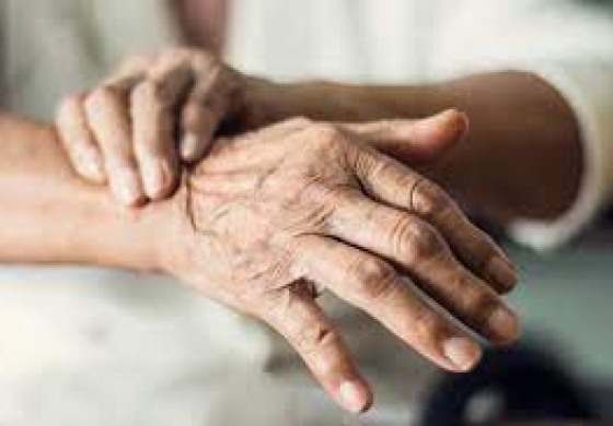 Parkinson: varianti genetiche rare, la presenza contemporanea aumenta il rischio di malattia