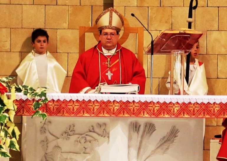 Coronavirus, il vescovo Palumbo scrive la preghiera per i fedeli della diocesi