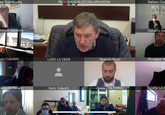Napoli Calcio a Castel di Sangro, Angelo Caruso dice Si in videoconferenza con Marsilio