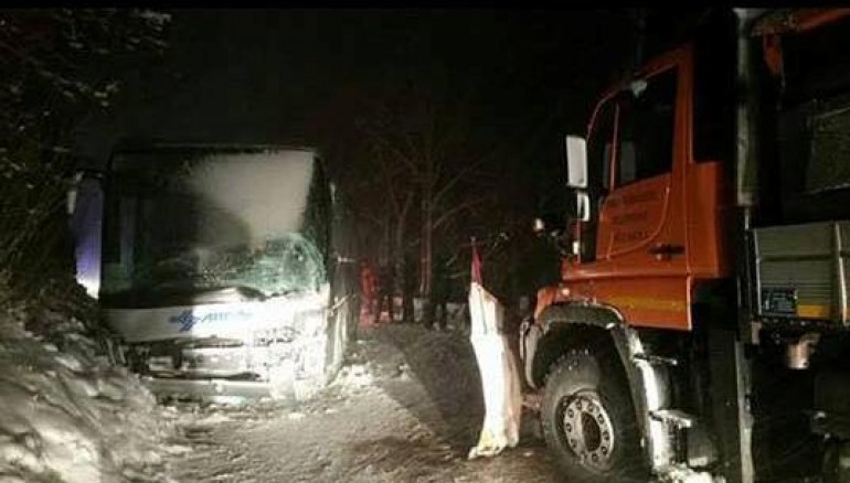 SS 83 Marsicana, 5 feriti per l’incidente tra lo spazzaneve e l’autobus di linea