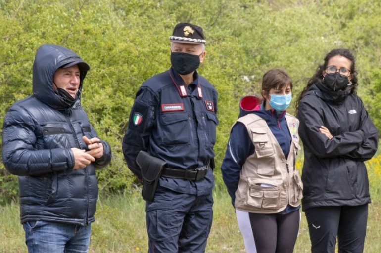 Carabinieri e 60 alunni di Castel di Sangro piantano il “Bosco Diffuso”