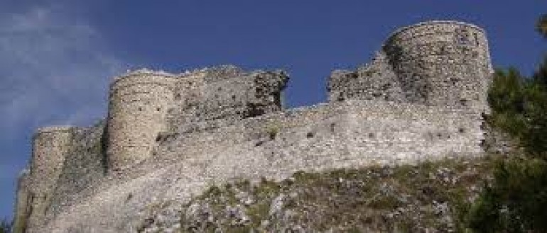 Cultura, Il castello di Roccamandolfi partecipa al progetto: Valorepaese-Dimore