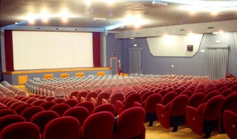 Castel di Sangro: si conclude l’iniziativa sulle dipendenze al Cinema Teatro Italia