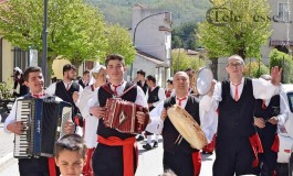 Festa della Maggiolata a Castel del Giudice, il 1° maggio si celebra il risveglio della natura