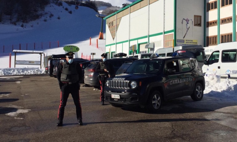 Impianti sciistici aperti a Roccaraso, i Carabinieri effettuano controlli sulle piste