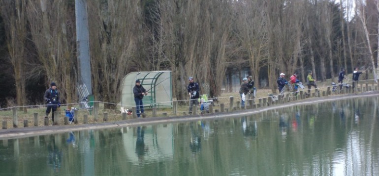 Gara dei pescasportivi al laghetto di Castel di Sangro