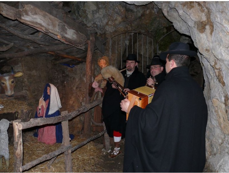 8 dicembre con la magia del presepe di Civitella Alfedena