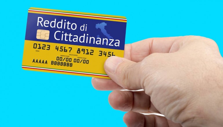 Truffa Reddito di Cittadinanza, centinaia di domande irregolari presentate da soggetti stranieri