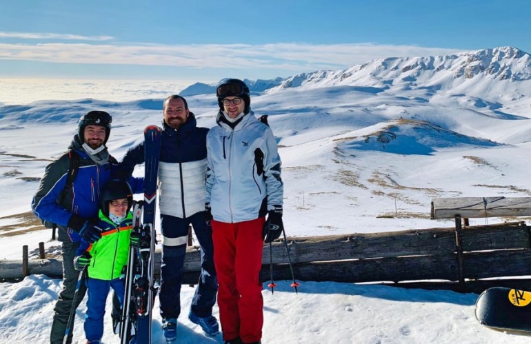 Storie di onestà sulle piste da sci, il gruppo SAR – Sciare a Roccaraso fa il resto