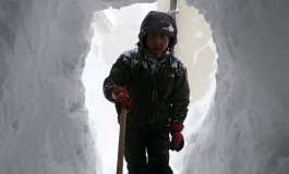 Sepolti dalla neve in Alto Molise. Volontari all'opera a Pescopennataro