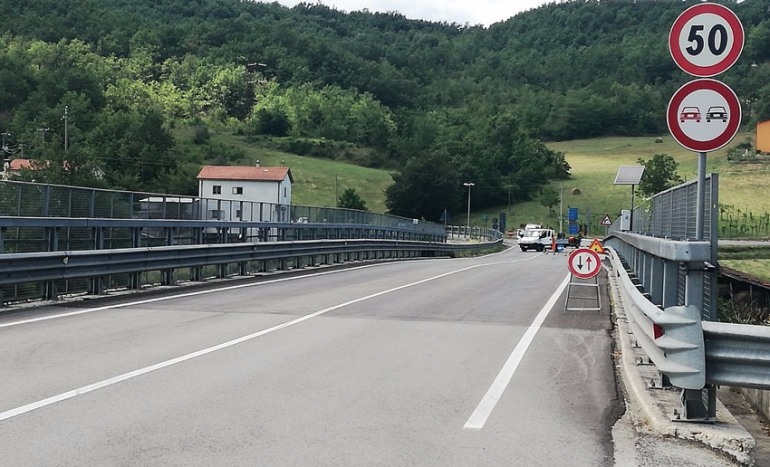 Paralisi traffico SS 158, protestano gli automobilisti: grave ritardo dei tecnici