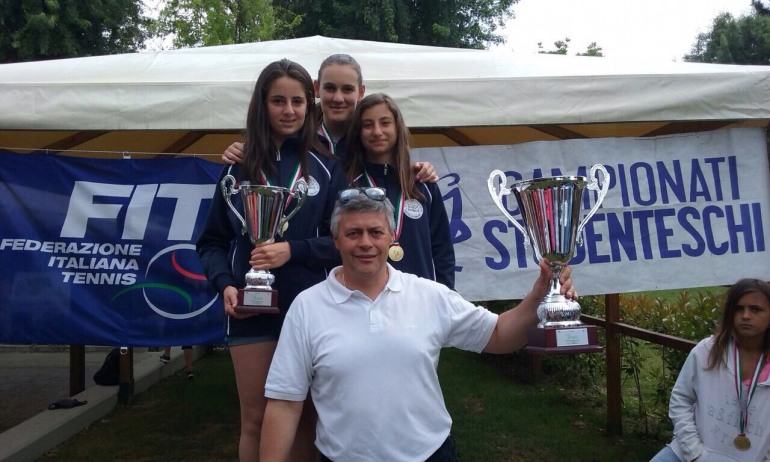 Tennis, Castel di Sangro sugli scudi: Caruso, Gasbarro e D’Aloisio vincono i campionati nazionali studenteschi