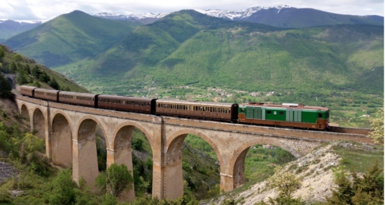 Ferrovia dei Parchi: le tappe della Transiberiana d’Italia, dal 19 giugno inizia il turismo ferroviario